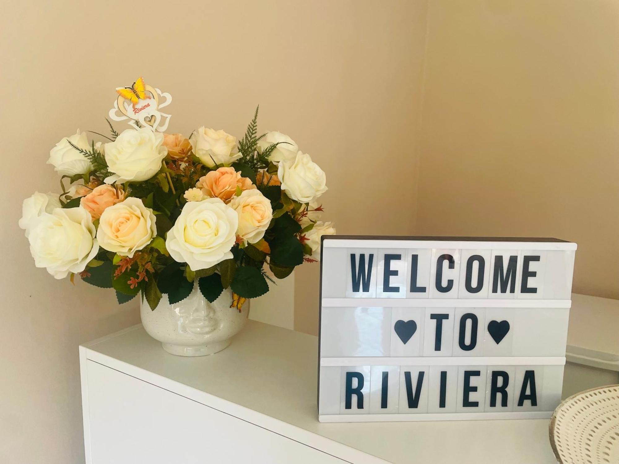 Pensiunea Riviera 科斯蒂内什蒂 外观 照片